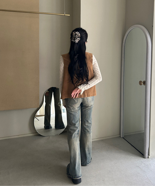 Fano Studios（ファノ ストゥディオズ）の「ヴィンテージ風 フェイクスエード Vネックベスト FQ25W039【Fano Studios】【2025AW】（ベスト・レディース・ブラウン・S/M/L）」の12枚目の写真