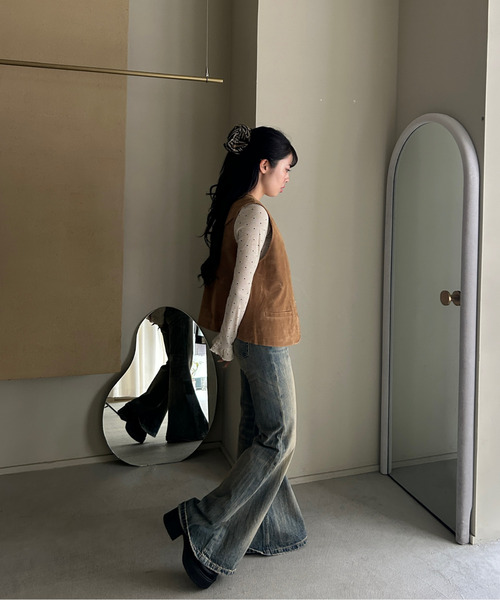 Fano Studios（ファノ ストゥディオズ）の「ヴィンテージ風 フェイクスエード Vネックベスト FQ25W039【Fano Studios】【2025AW】（ベスト・レディース・ブラウン・S/M/L）」の13枚目の写真