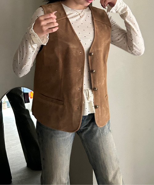 Fano Studios（ファノ ストゥディオズ）の「ヴィンテージ風 フェイクスエード Vネックベスト FQ25W039【Fano Studios】【2025AW】（ベスト・レディース・ブラウン・S/M/L）」の14枚目の写真