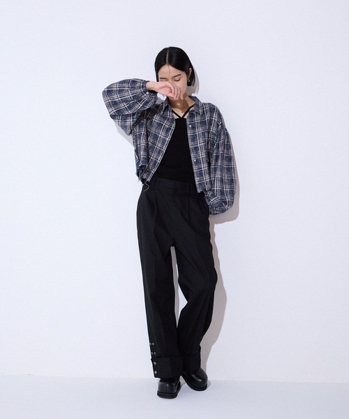 JEANASIS（ジーナシス）の「サイドスナップストレートパンツ/592716（チノパンツ・レディース・ベージュ/ブラック・SMALL/MEDIUM）」の4枚目の写真