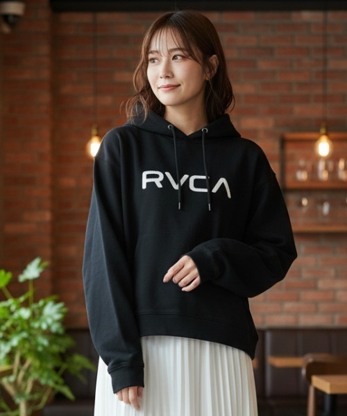 RVCA(ルーカ)の「【RVCA/ルーカ】24AW BIG RVCA HOODIE/ロゴプルオーバーパーカー・フーディー(パーカー・レディース・ホワイト/サンドベージュ/ブラック系その他/ブラック・MEDIUM/SMALL)」の2枚目の写真