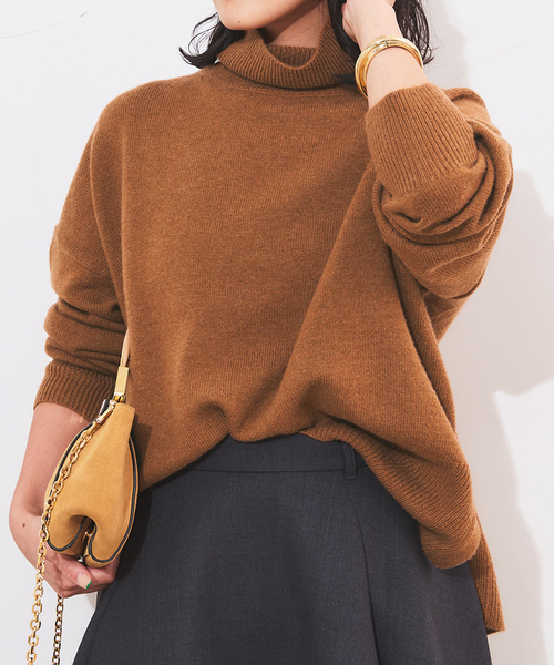 journal standard L'essage（ジャーナルスタンダードレサージュ）の「カシミヤMIXハイネックプルオーバー（ニット/セーター・レディース・グレー/シャーベット/キャメル・FREE）」の2枚目の写真