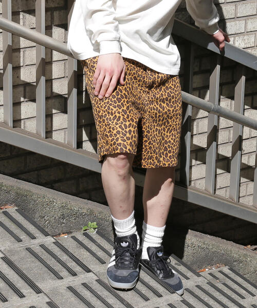 MANASTASH(マナスタッシュ)の「MANASTASH/マナスタッシュ/HEMP TWILL SHORT LEOPARD(その他パンツ・メンズ・ブラック/ブラウン・L/M/S/XL)」の4枚目の写真
