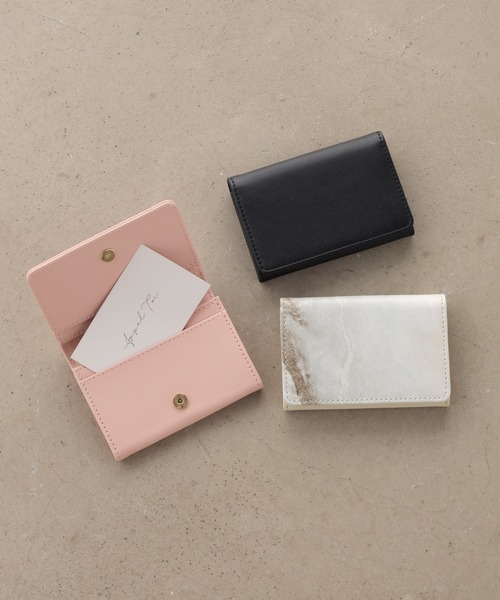 ALTROSE（アルトローズ）の「シンプル ベーシック カードケース 名刺ケース 名刺入れ マーブル クロコ シンシア（名刺入れ・レディース・ブラック系/グレイッシュベージュ/ブラック/ベージュ系/ピンク・FREE）」の6枚目の写真