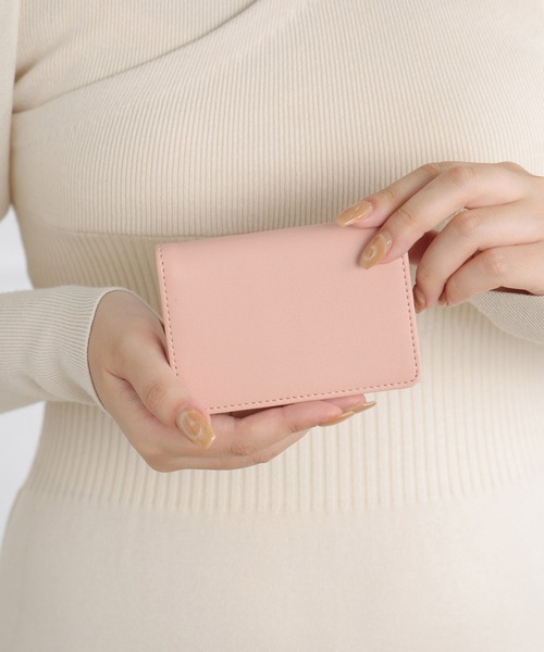 ALTROSE（アルトローズ）の「シンプル ベーシック カードケース 名刺ケース 名刺入れ マーブル クロコ シンシア（名刺入れ・レディース・ブラック系/グレイッシュベージュ/ブラック/ベージュ系/ピンク・FREE）」の15枚目の写真