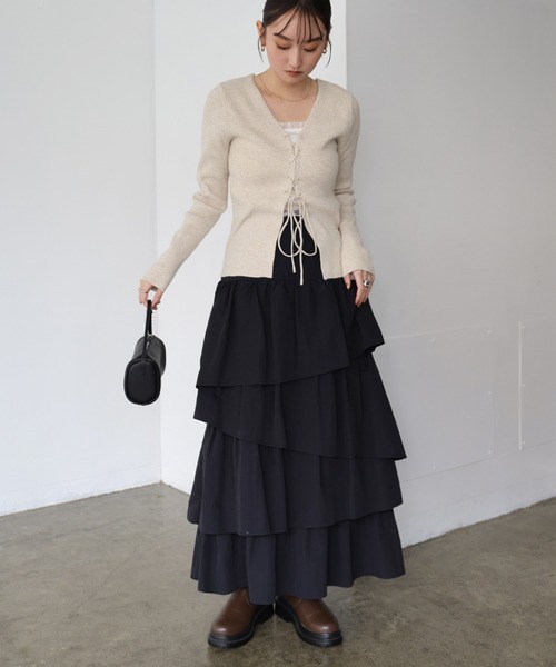 Freesia by andme(フリージアバイアンドミー)の「レースアップリボン2wayリブニットトップス(ニット/セーター・レディース・ブラウン/レッド/オフホワイト/ブラック/ライトベージュ・M/L)」の8枚目の写真