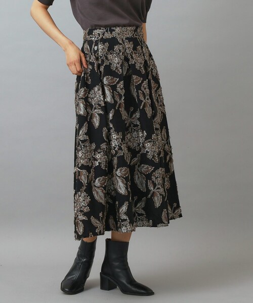 DRESSTERIOR(ドレステリア)の「ジャカードフレアスカート(スカート・レディース・ブラック系3・34/36/38/40)」の3枚目の写真