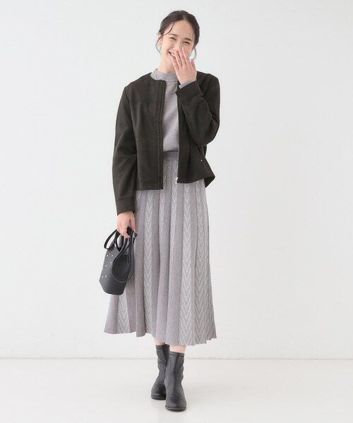 DRESKIP（ドレスキップ）の「【S-LL】上品さを纏う やわらか フェイクスエードブルゾン（ブルゾン・レディース・ライトベージュ/ブラック/ブラウン系・02/03/04/01）」の12枚目の写真