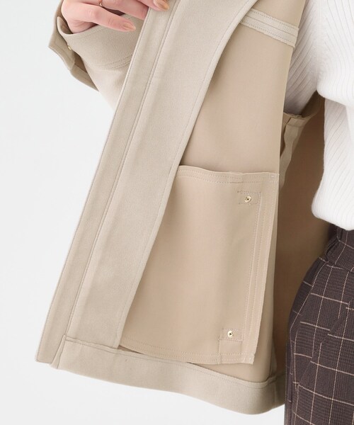 DRESKIP（ドレスキップ）の「【S-LL】上品さを纏う やわらか フェイクスエードブルゾン（ブルゾン・レディース・ライトベージュ/ブラック/ブラウン系・02/03/04/01）」の16枚目の写真