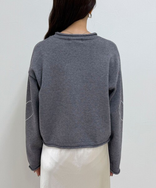 fredy emue(フレディエミュ)の「【新色追加!/主役級ニット】ハートステッチニットプルオーバー(ニット/セーター・レディース・グレー/サックスブルー/アイボリー/ボルドー・38)」の15枚目の写真