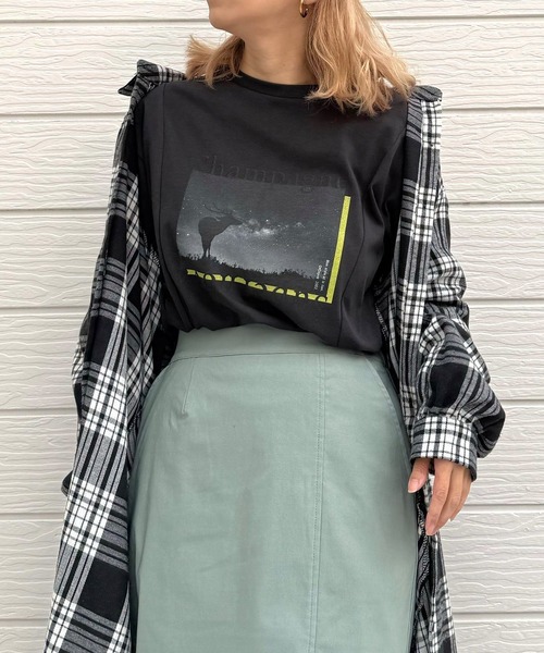 Q(キュー)の「切替フォトロンT(Tシャツ/カットソー・レディース・アイボリー/チャコールグレー・MEDIUM)」の8枚目の写真