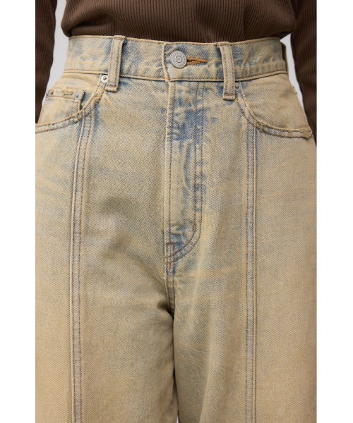 AZUL by moussy（アズールバイマウジー）の「AZUL DENIM ヴィンテージワイドデニム（デニムパンツ・レディース・ライトブルー・SMALL/MEDIUM）」の4枚目の写真