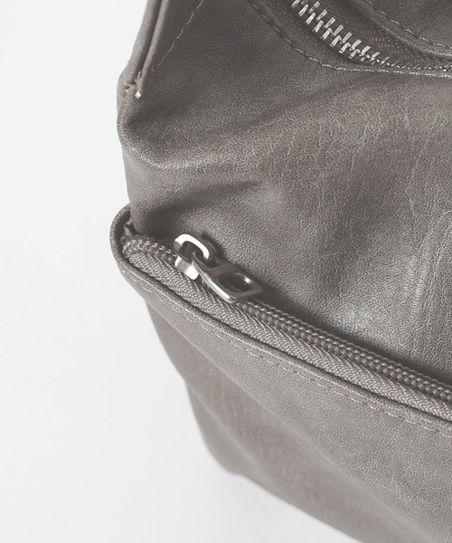 LEPSIM(レプシィム)の「スタッズソフトバッグ 601367(ハンドバッグ・レディース・グレー/ブラック・ONE SIZE)」の15枚目の写真