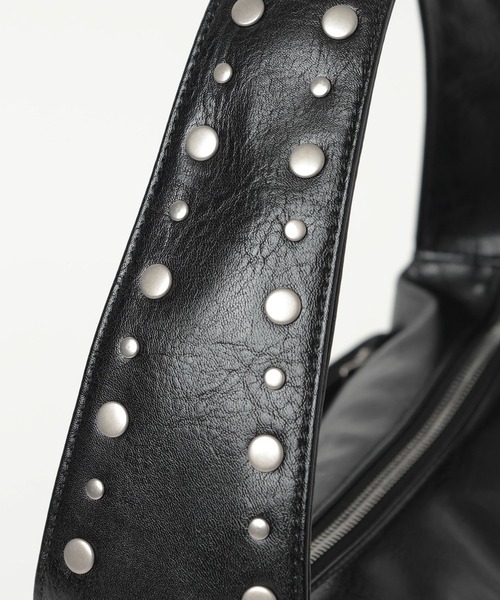 LEPSIM(レプシィム)の「スタッズソフトバッグ 601367(ハンドバッグ・レディース・グレー/ブラック・ONE SIZE)」の22枚目の写真