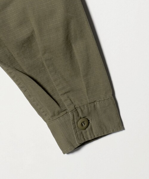 A DAY IN THE LIFE UNITED ARROWS（アデイインザライフユナイテッドアローズ）の「<GUNG-HO> ファティーグ 2ポケットシャツ（シャツ/ブラウス・メンズ・オリーブ/ブラック・L/M）」の5枚目の写真