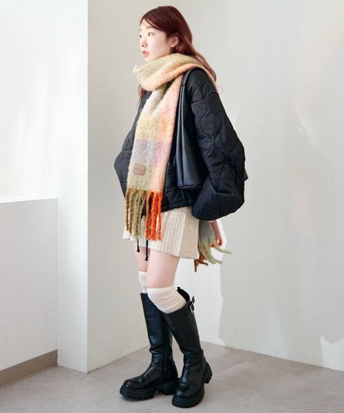 Kastane(カスタネ)の「チェックマフラー(マフラー・レディース・カーキ/ブラウン/ピンク・FREE)」の9枚目の写真