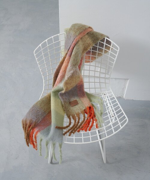 Kastane(カスタネ)の「チェックマフラー(マフラー・レディース・カーキ/ブラウン/ピンク・FREE)」の14枚目の写真