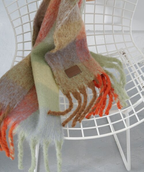 Kastane(カスタネ)の「チェックマフラー(マフラー・レディース・カーキ/ブラウン/ピンク・FREE)」の15枚目の写真