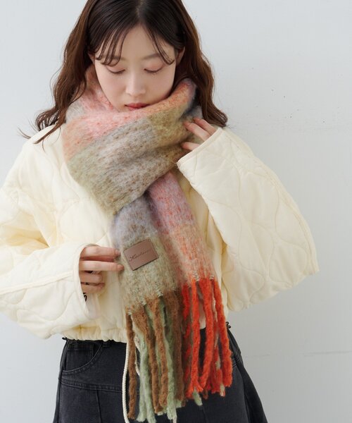 Kastane(カスタネ)の「チェックマフラー(マフラー・レディース・カーキ/ブラウン/ピンク・FREE)」の17枚目の写真