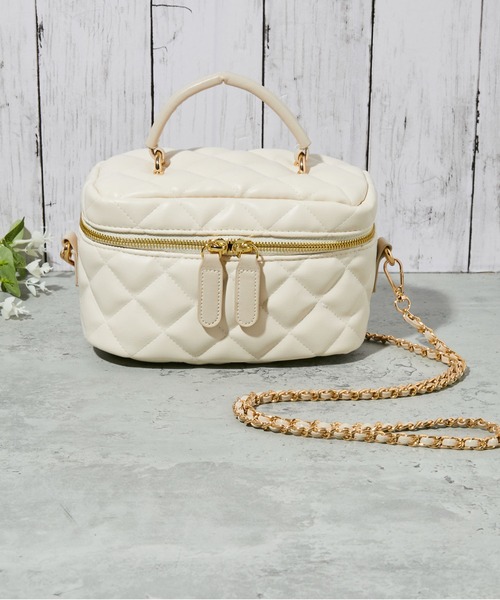 かごバッグ ホワイト/ブラウン チェーンストラップ付き 楽天市場】【半額クーポン対象】2025年奇跡の再販！パールハンドルかご