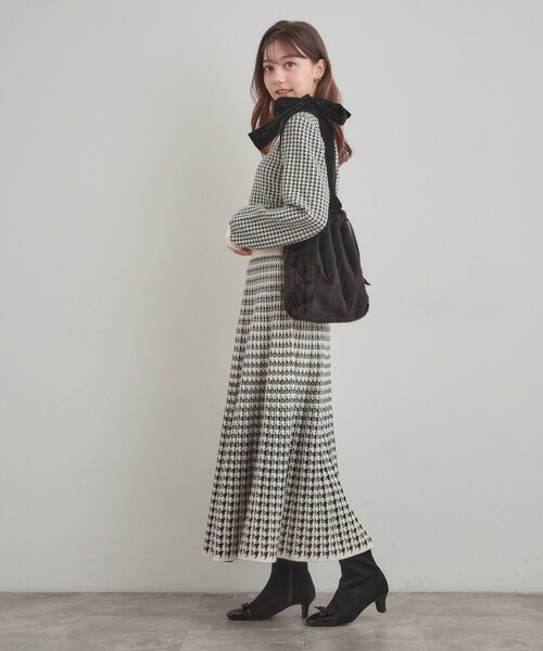 couture brooch（クチュールブローチ）の「ベロアリボンフェイクファートートバッグ（トートバッグ・レディース・ブラック/アイボリー/ベビーピンク・00）」の18枚目の写真