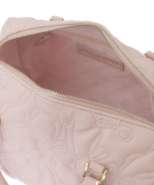 チャーム付きリボンキルティングボストンバッグ（ボストンバッグ