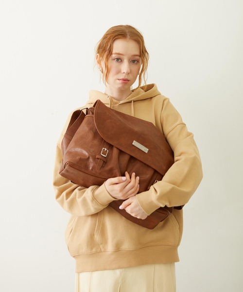 MILKFED.（ミルクフェド）の「BAR LOGO MESSENGER BAG（ショルダーバッグ・レディース・レッド/ブラウン/チャコール・ONE SIZE）」の10枚目の写真
