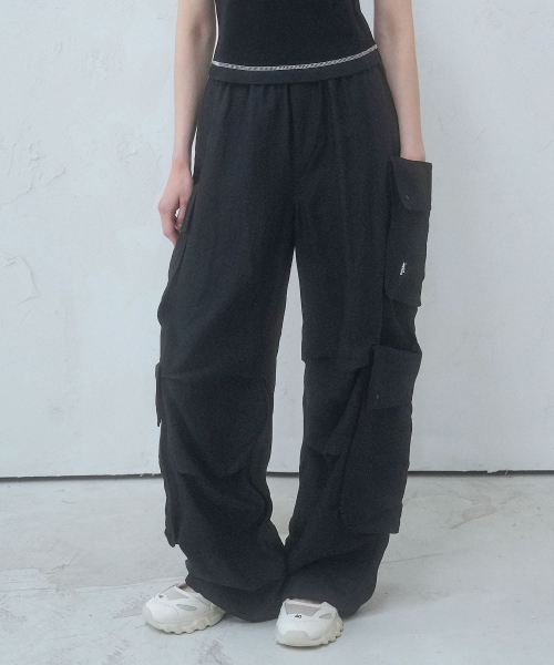 AVANDRESS(アバンドレス )の「2ポケットクーリングカーゴパンツ - 5COL(スウェットパンツ・メンズ・ブラック/チャコール/ミント/PINK/ホワイト・SMALL/MEDIUM/LARGE)」の7枚目の写真