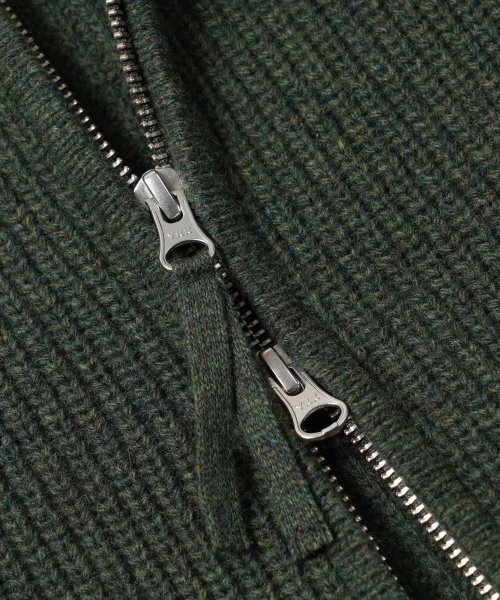 FRIZMWORKS(フリズムワークス)の「WOOL DECK ZIP UP CARDIGAN _ FOREST GREEN(カーディガン/ボレロ・メンズ・その他・MEDIUM/LARGE/X-LARGE/SMALL)」の4枚目の写真
