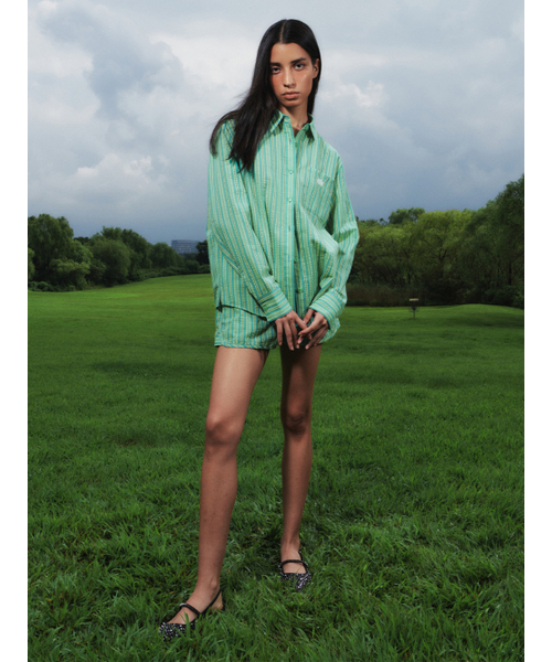 Kijun(キジュン)の「BETTA Oversized Shirt Green Stripe(シャツ/ブラウス・レディース・その他・MEDIUM)」の1枚目の写真