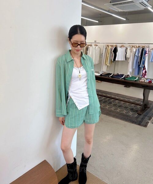 Kijun(キジュン)の「BETTA Oversized Shirt Green Stripe(シャツ/ブラウス・レディース・その他・MEDIUM)」の8枚目の写真