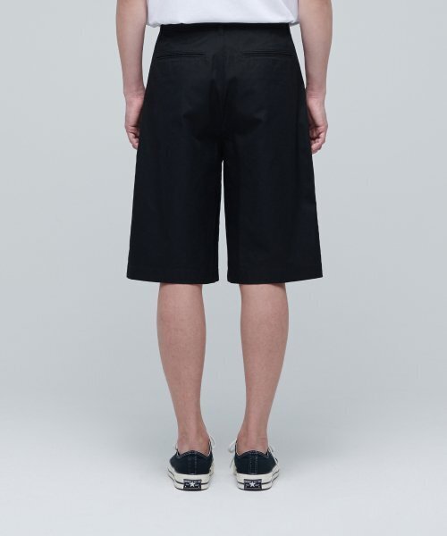 MUSINSA STANDARD（ムシンサスタンダード）の「コットンワイドバミューダショーツ[ブラック]（その他パンツ・メンズ・その他・30/27/28/29/31/32/33/34/36/38）」の3枚目の写真
