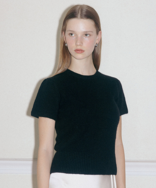 TTUDEMENT（トュードメント）の「ANGORA HALF SLEEVE PULLOVER BLACK（ニット/セーター・レディース・その他・FREE）」の3枚目の写真