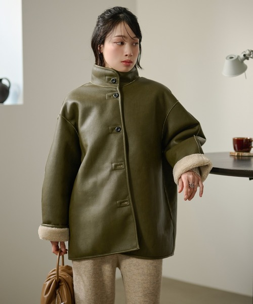LAULEN(ローレン)の「stand collar reversible boa middle coat /スタンドカラーリバーシブルボアミドルコート(その他アウター・レディース・カーキ/ブラック・FREE)」の4枚目の写真