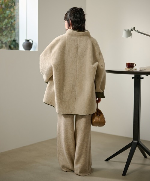 LAULEN(ローレン)の「stand collar reversible boa middle coat /スタンドカラーリバーシブルボアミドルコート(その他アウター・レディース・カーキ/ブラック・FREE)」の11枚目の写真