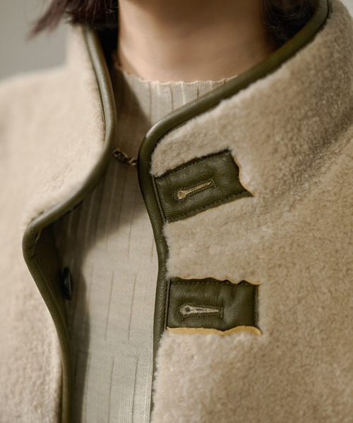 LAULEN(ローレン)の「stand collar reversible boa middle coat /スタンドカラーリバーシブルボアミドルコート(その他アウター・レディース・カーキ/ブラック・FREE)」の13枚目の写真
