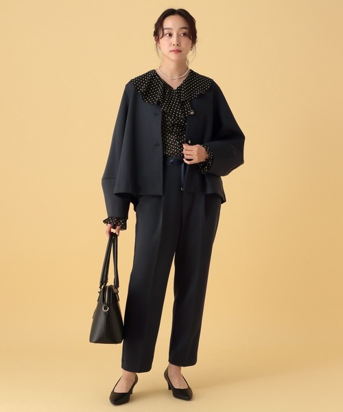 Elura（エルーラ）の「≪入卒/セレモニー/通勤≫ダンボールソデコンジャケット/602140（ノーカラージャケット・レディース・グレイッシュベージュ/ネイビー・FREE）」の7枚目の写真