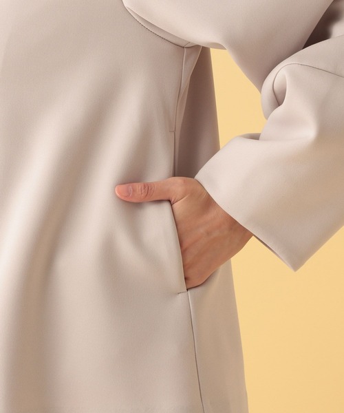 Elura（エルーラ）の「≪入卒/セレモニー/通勤≫ダンボールソデコンジャケット/602140（ノーカラージャケット・レディース・グレイッシュベージュ/ネイビー・FREE）」の15枚目の写真