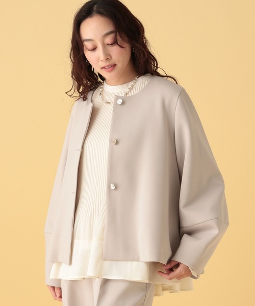 Elura（エルーラ）の「≪入卒/セレモニー/通勤≫ダンボールソデコンジャケット/602140（ノーカラージャケット・レディース・グレイッシュベージュ/ネイビー・FREE）」の4枚目の写真