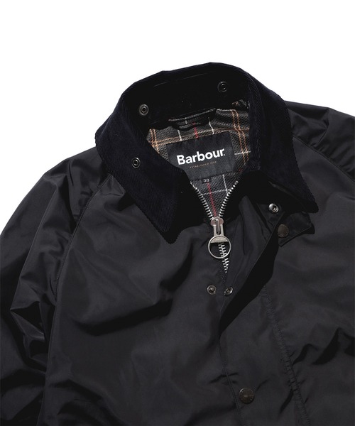 Barbour(バブアー)の「【別注】Barbour / TRANSPORT ポリエステル メモリーツイル ジャケット(ブルゾン・メンズ・ブラック/カーキ・34/36/38/42/40)」の2枚目の写真