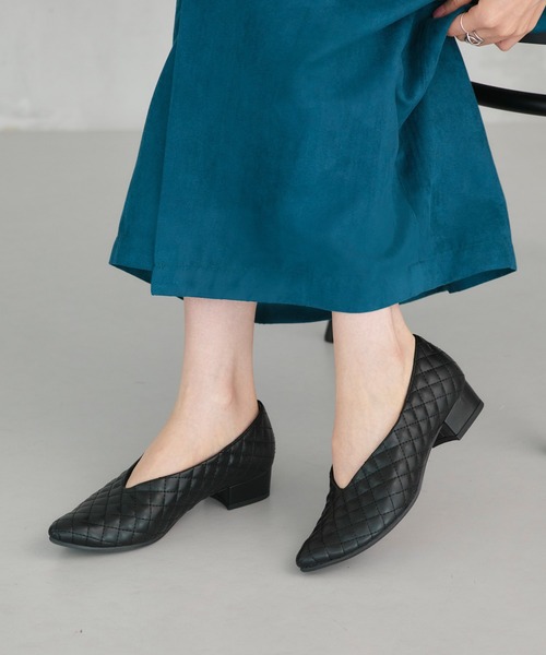 RUIRUE BOUTIQUE(ルイルエブティック)の「ローヒールパンプス 2type | 靴 / ローヒールパンプス / 低ヒールパンプス(パンプス・レディース・ホワイト/ベージュ/ブラック・23cm/23.5cm/24cm/24.5cm)」の7枚目の写真