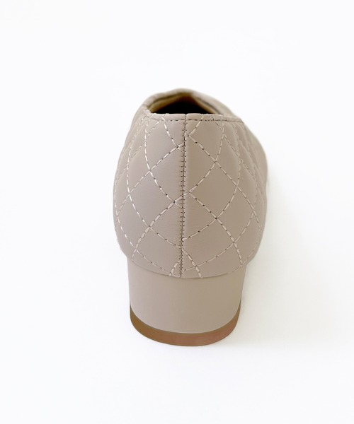 RUIRUE BOUTIQUE(ルイルエブティック)の「ローヒールパンプス 2type | 靴 / ローヒールパンプス / 低ヒールパンプス(パンプス・レディース・ホワイト/ベージュ/ブラック・23cm/23.5cm/24cm/24.5cm)」の11枚目の写真
