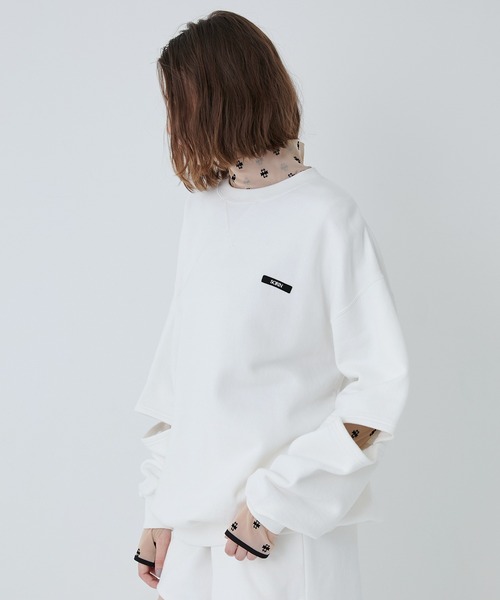 SORIN（ソリン　）の「Slit Design Oversized Sweat Top/スリットデザインオーバーサイズスウェットトップ（スウェット・レディース・ブラック/ホワイト・38）」の2枚目の写真