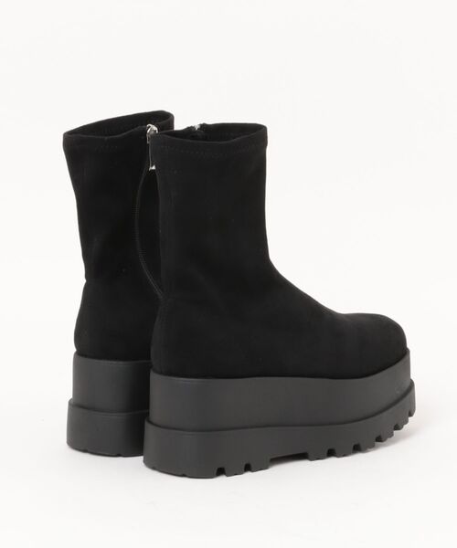 シュープラザ(シュープラザ)の「レディースカジュアルブーツ(ブーツ・レディース・ブラック×ブラック/ブラック・S/M/L/LL)」の3枚目の写真
