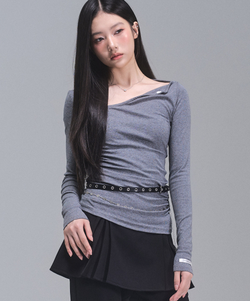 ZEROPLANET（ゼロプラネット）の「クロエ アンバランススリーブトップ [グレー]（Tシャツ/カットソー・レディース・グレー・MEDIUM/SMALL）」の4枚目の写真