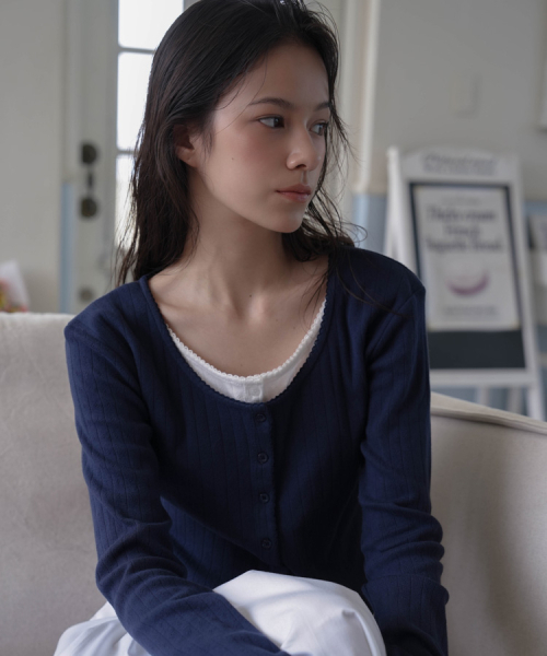 DEHEVE（デヘヴェ）の「Lace Layered Cardigan [Navy]（カーディガン/ボレロ・レディース・ネイビー・SMALL/MEDIUM）」の2枚目の写真