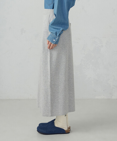 ONIGIRI（オニギリ）の「ニットナロースカート / セットアップ対応（スカート・レディース・グリーン系その他/アイボリー/グレー・FREE）」の14枚目の写真