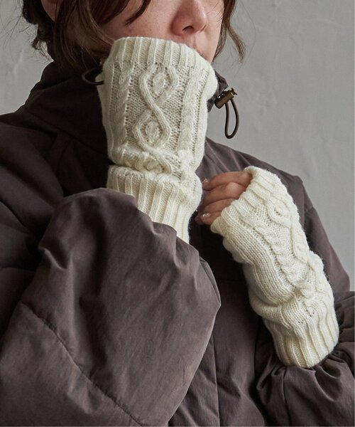 LBC（エルビーシー）の「ニット指なしグローブ（手袋・レディース・ブラック/オフホワイト/グレー・FREE）」の6枚目の写真