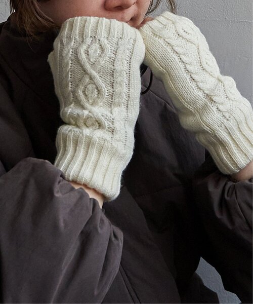 LBC（エルビーシー）の「ニット指なしグローブ（手袋・レディース・ブラック/オフホワイト/グレー・FREE）」の7枚目の写真