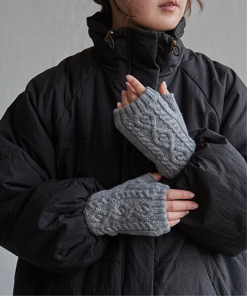 LBC（エルビーシー）の「ニット指なしグローブ（手袋・レディース・ブラック/オフホワイト/グレー・FREE）」の11枚目の写真